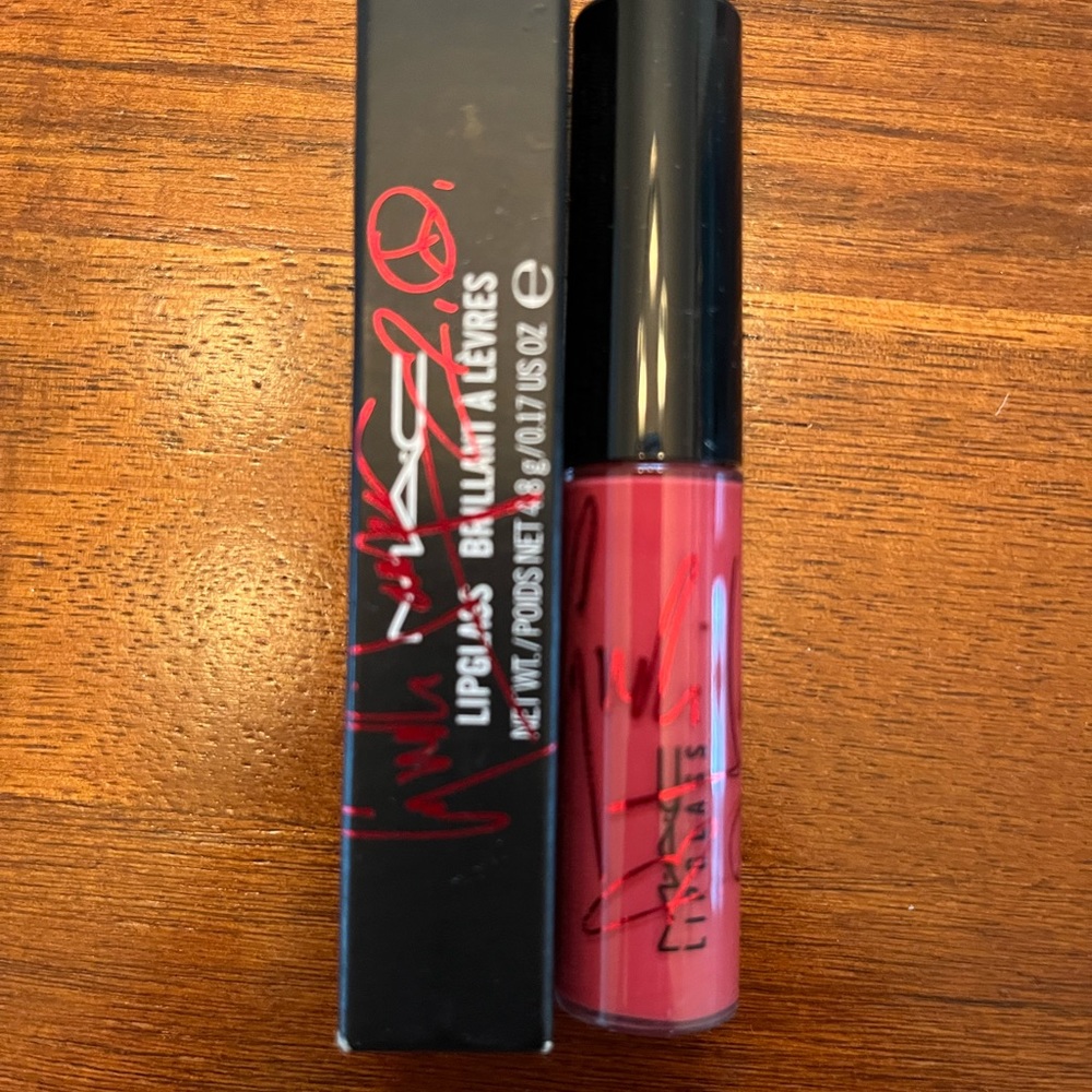 MAC Viva Glam Cyndi BNIB
